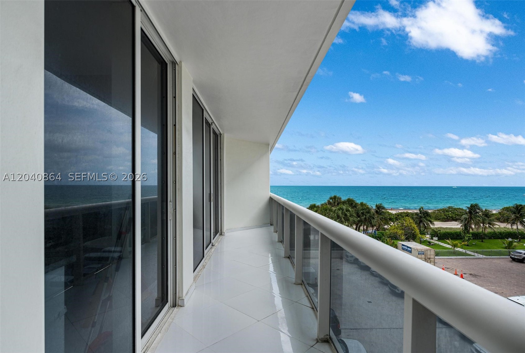 SOLIMAR CONDO - Residential