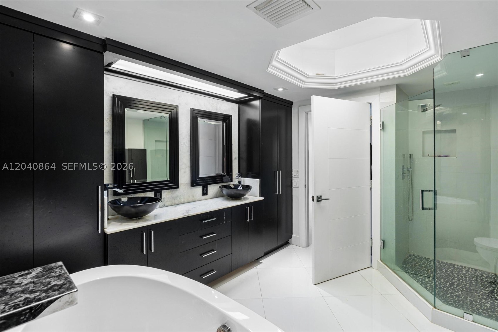 SOLIMAR CONDO - Residential