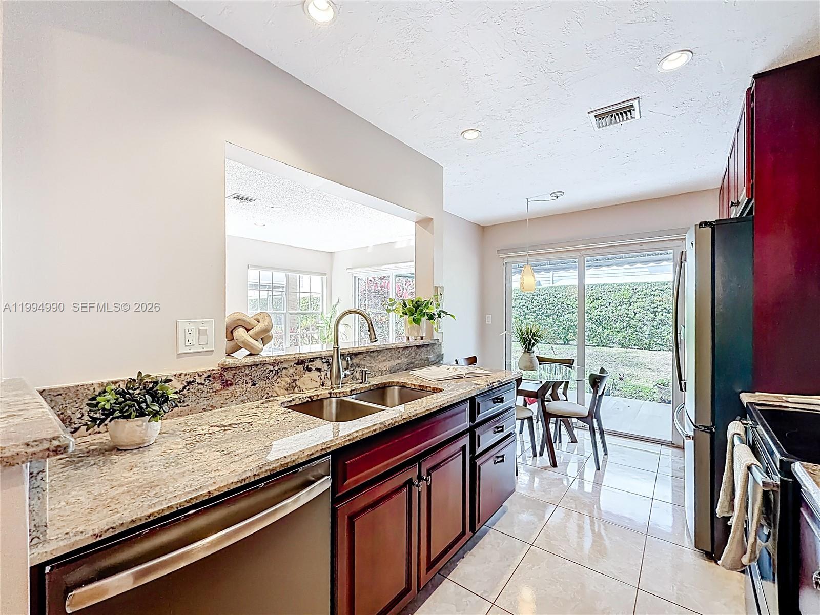FAIRFIELD AT BOCA 5 OF CE - Residential