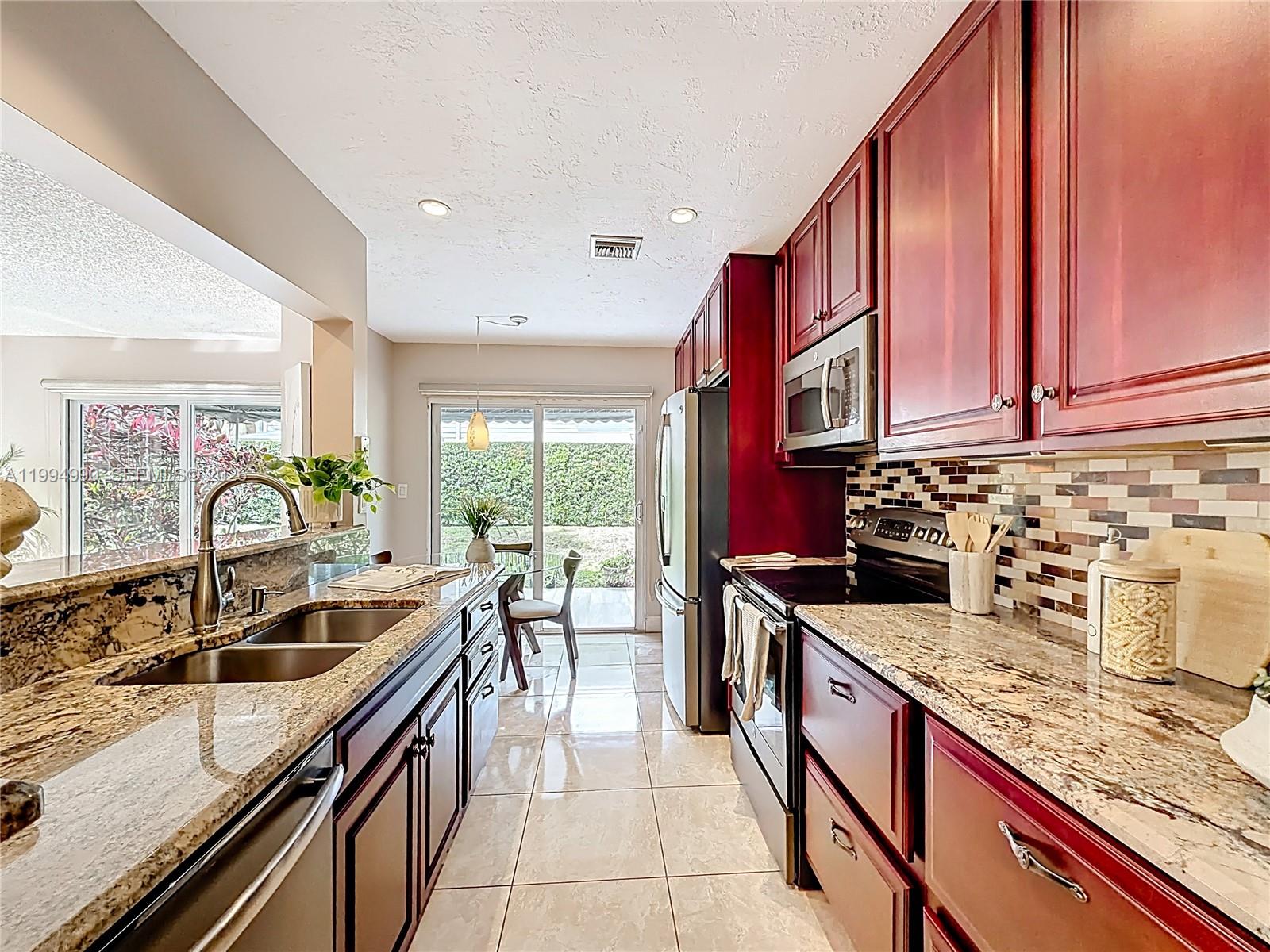 FAIRFIELD AT BOCA 5 OF CE - Residential
