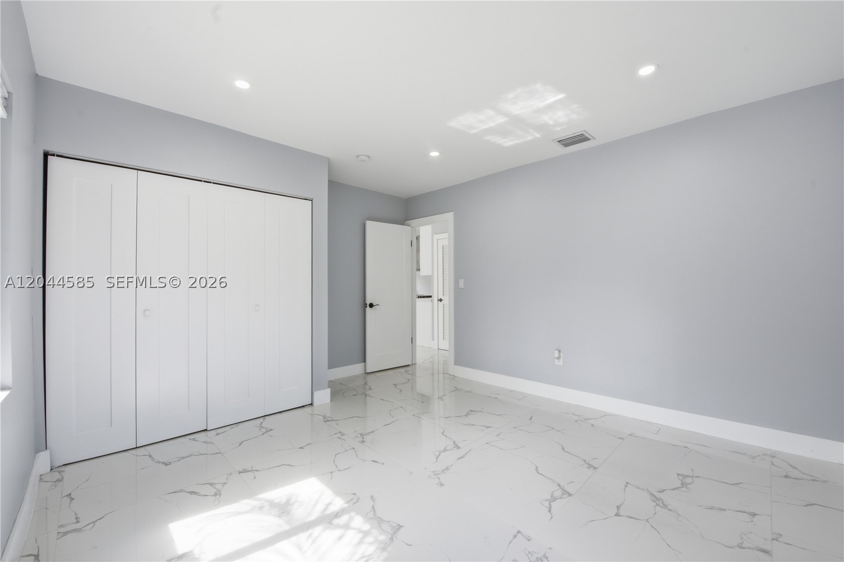 NORTH SHORE HEIGHTS - Residential