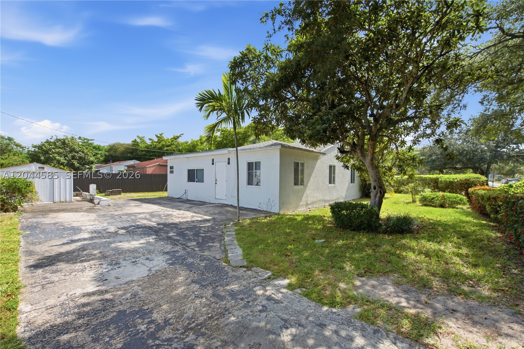 NORTH SHORE HEIGHTS - Residential