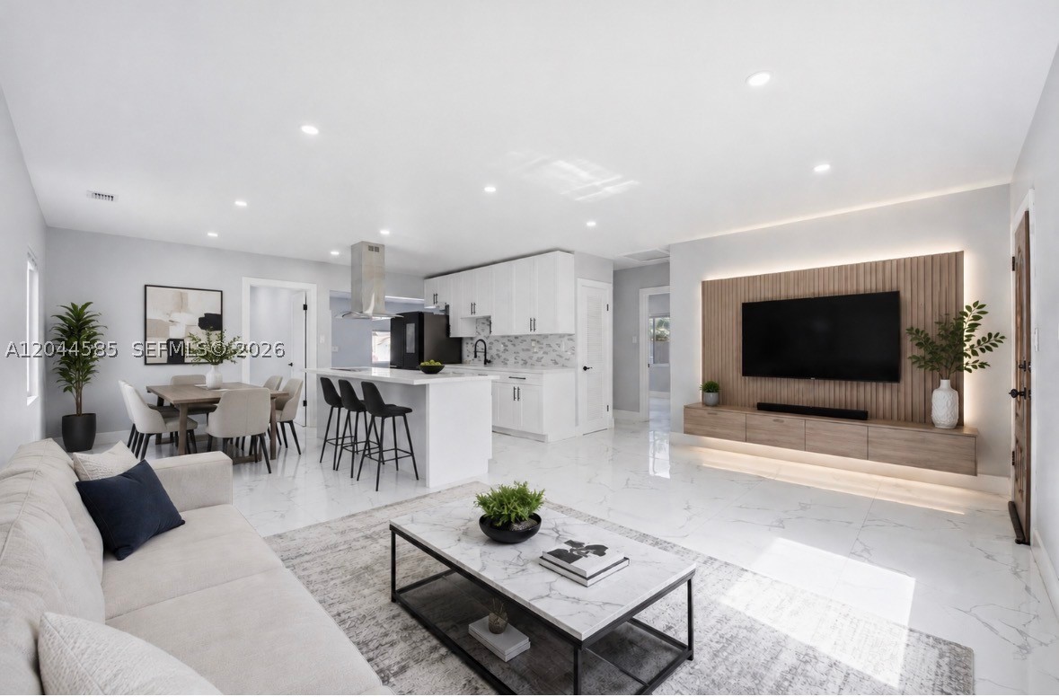 NORTH SHORE HEIGHTS - Residential