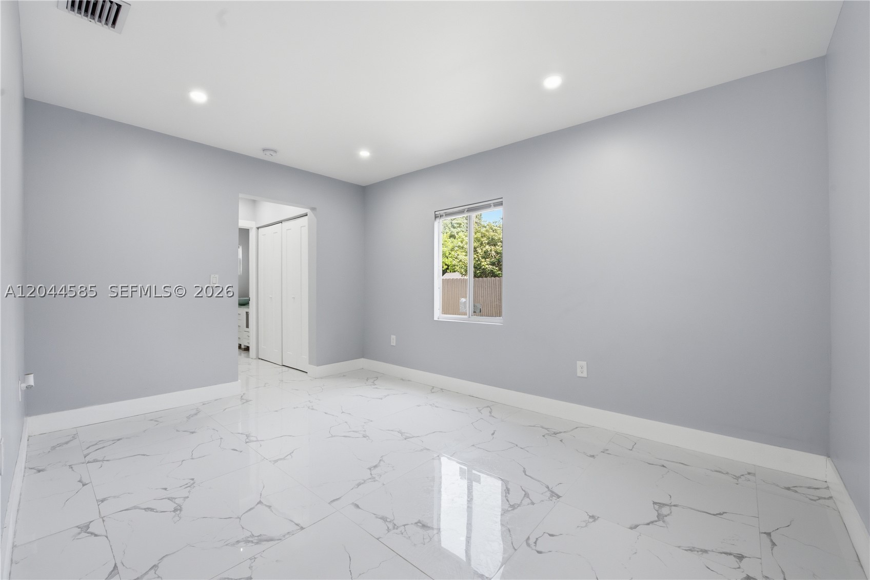 NORTH SHORE HEIGHTS - Residential