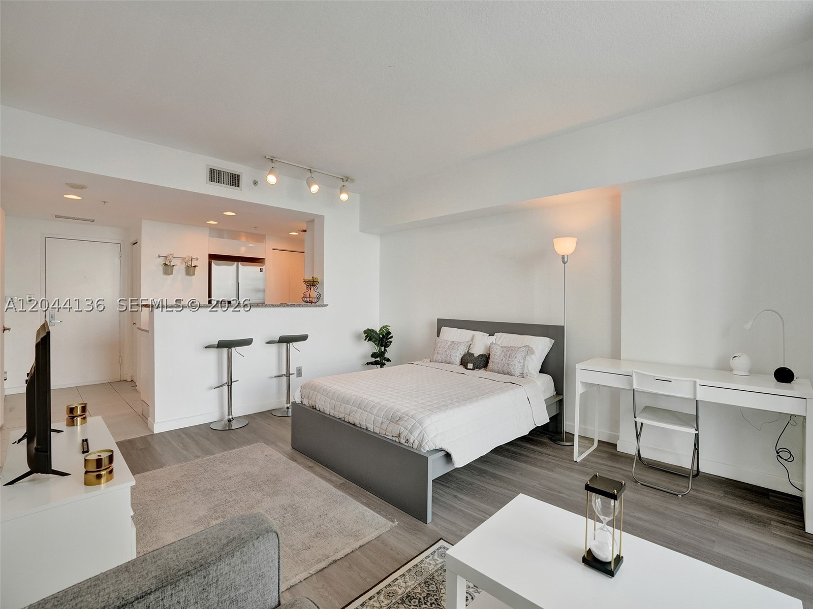 ONE MIAMI WEST CONDO - Residential Lease