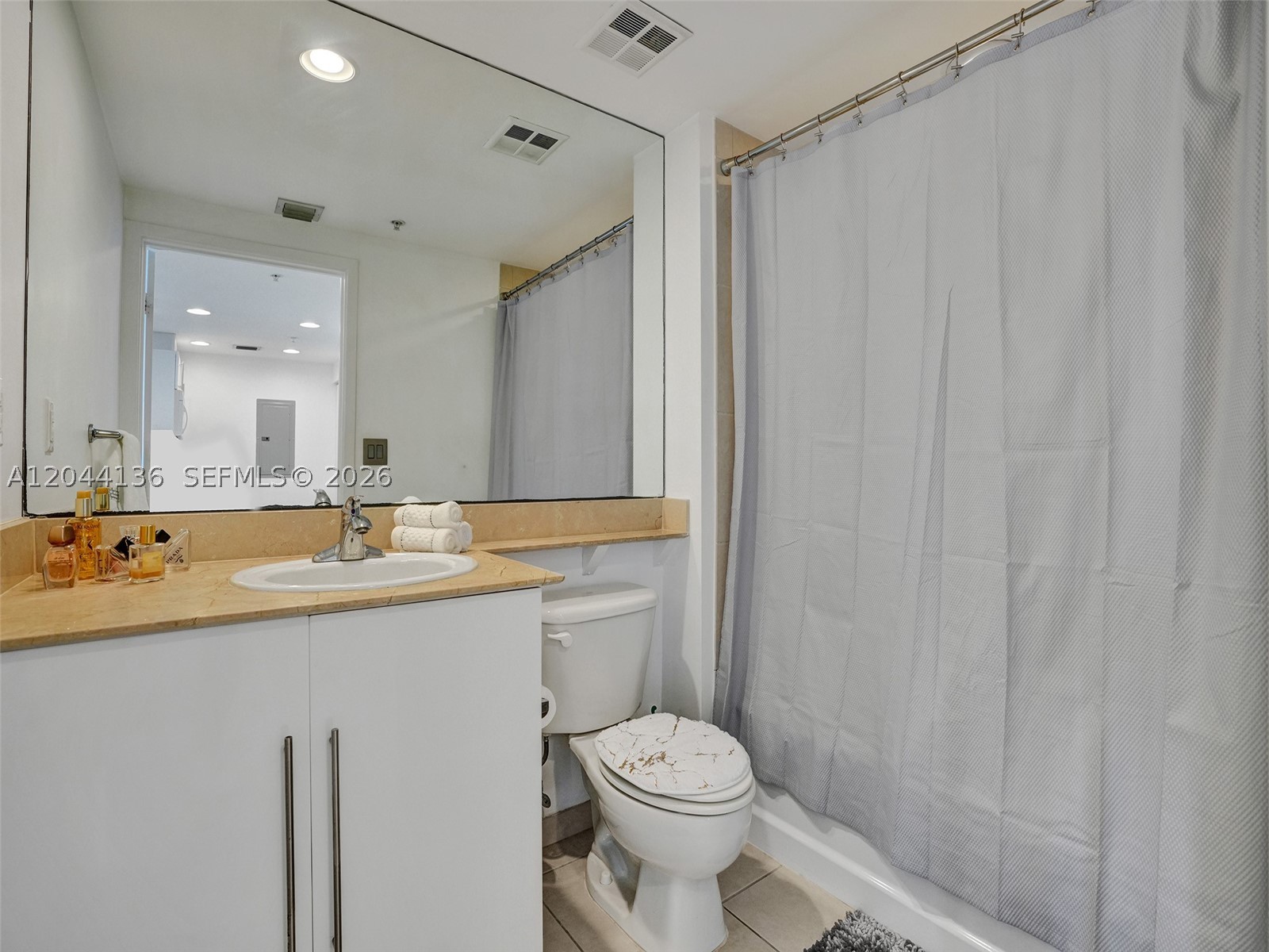 ONE MIAMI WEST CONDO - Residential Lease