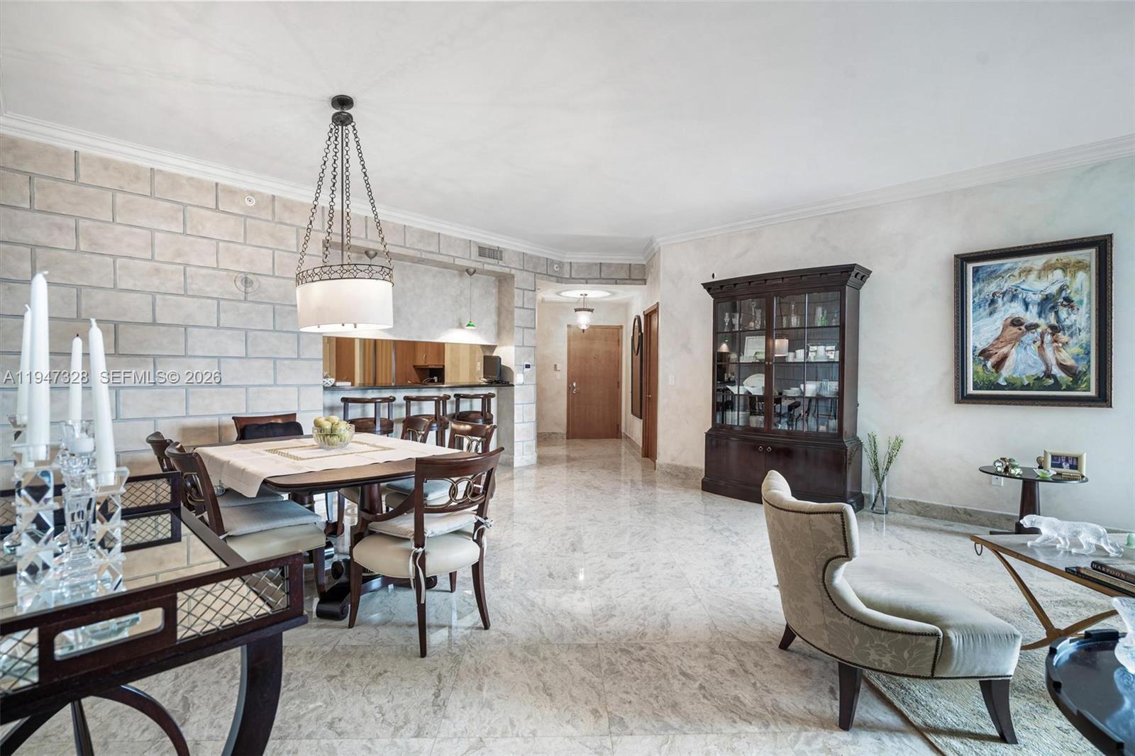 SOLIMAR CONDO - Residential