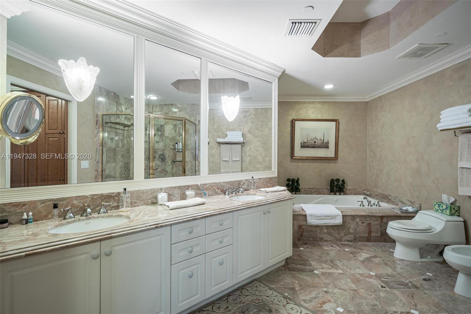 SOLIMAR CONDO - Residential