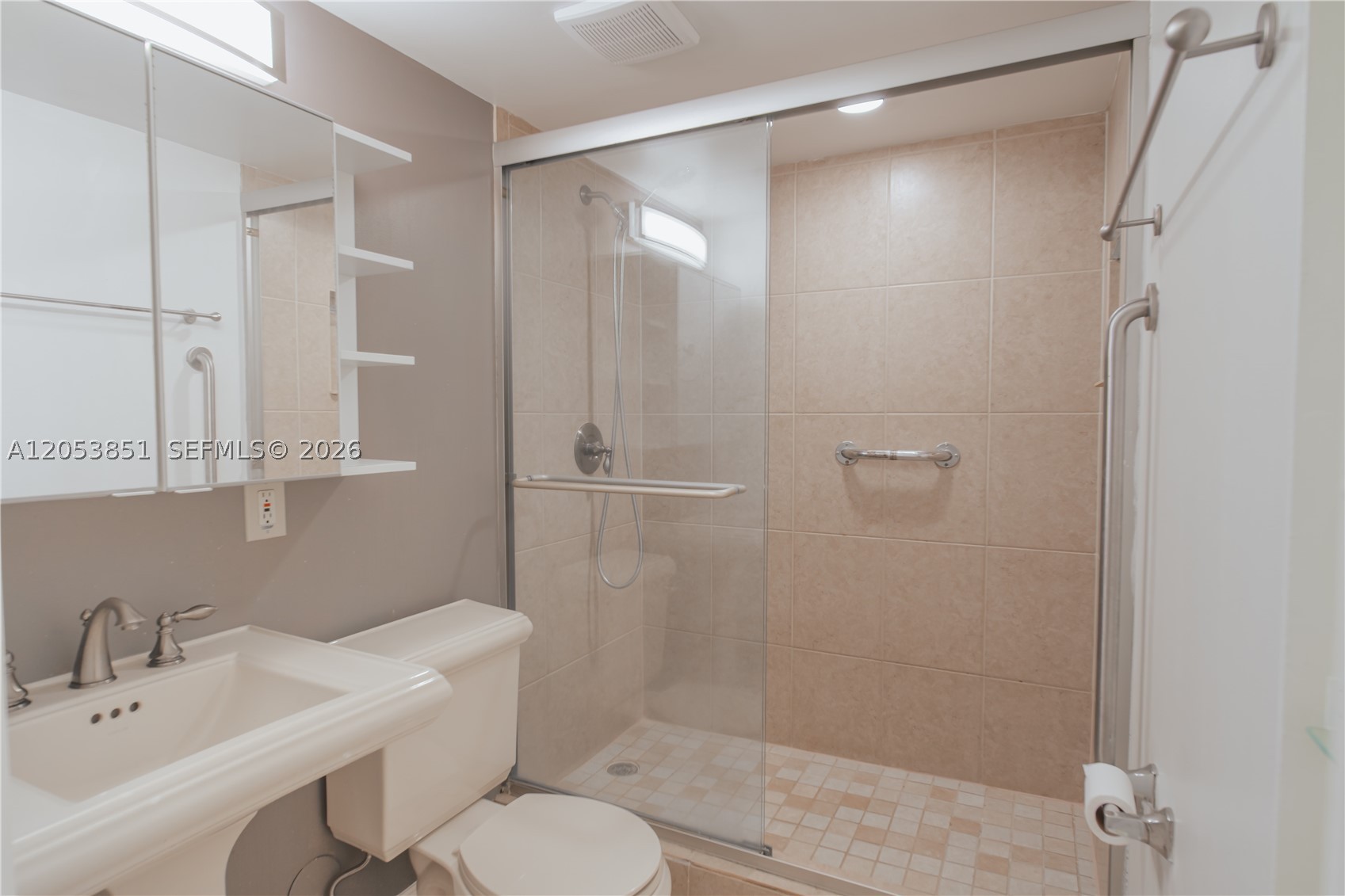 SANDPIPER CONDO - Residential Lease