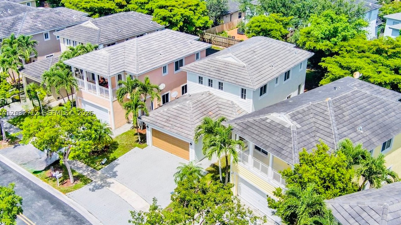 EMILIOS PLACE AT OASIS - Residential Lease