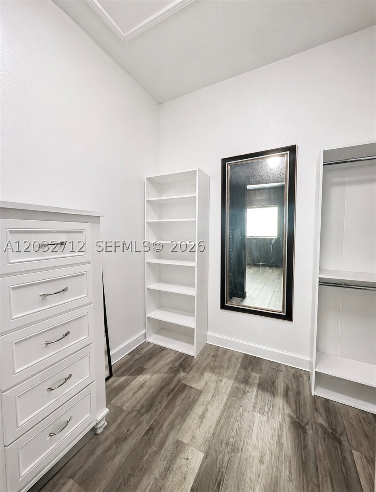 EMILIOS PLACE AT OASIS - Residential Lease