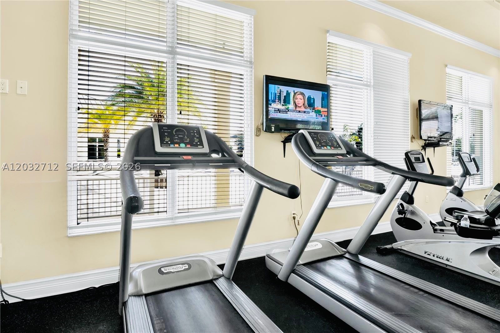 EMILIOS PLACE AT OASIS - Residential Lease