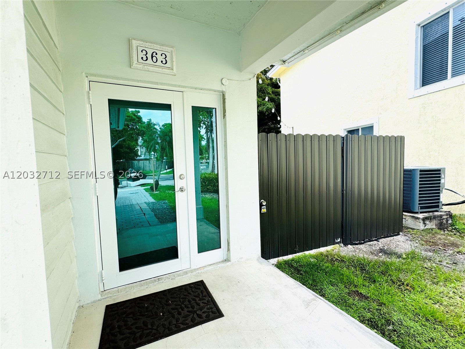 EMILIOS PLACE AT OASIS - Residential Lease