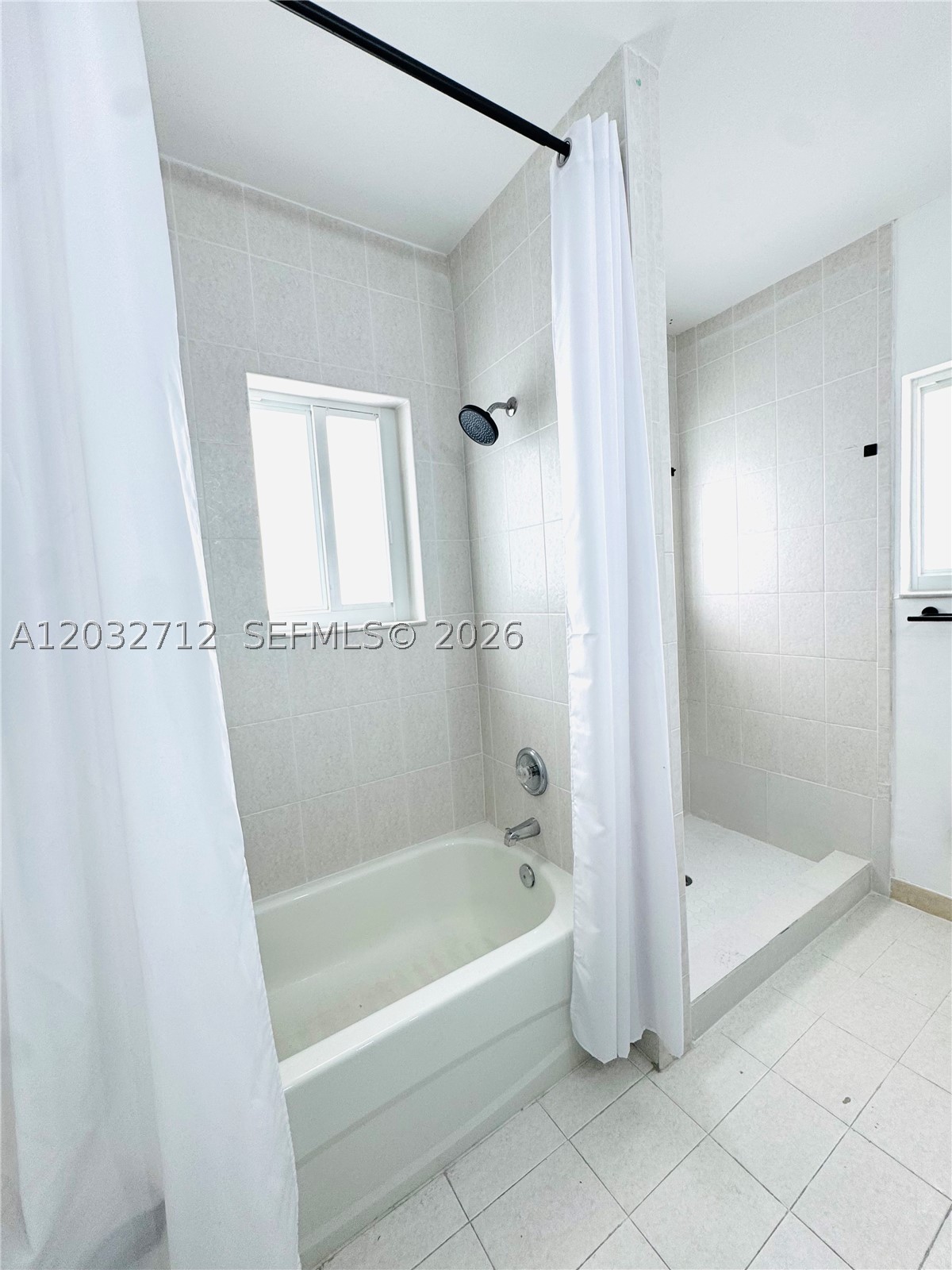 EMILIOS PLACE AT OASIS - Residential Lease