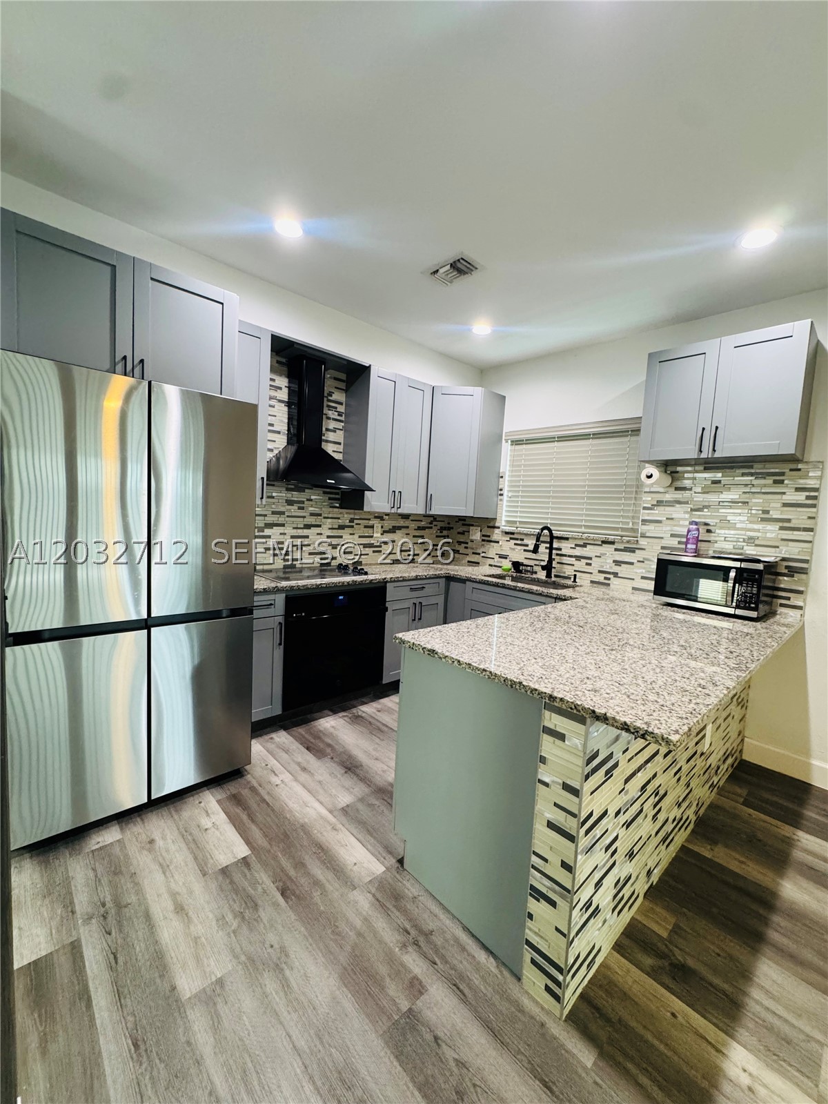 EMILIOS PLACE AT OASIS - Residential Lease