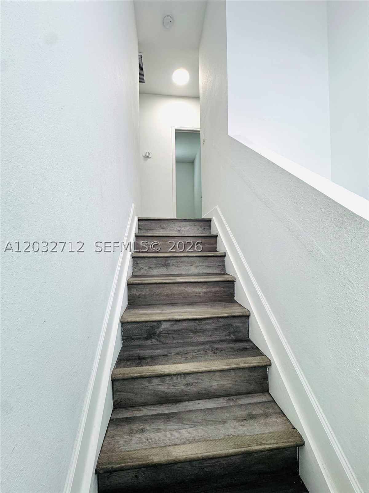 EMILIOS PLACE AT OASIS - Residential Lease