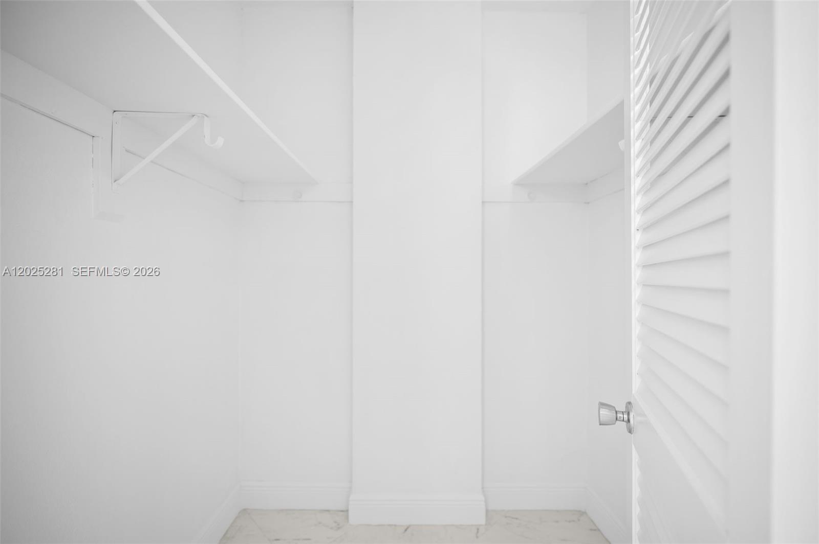 OCEANVIEW BUILDING B COND - Residential Lease