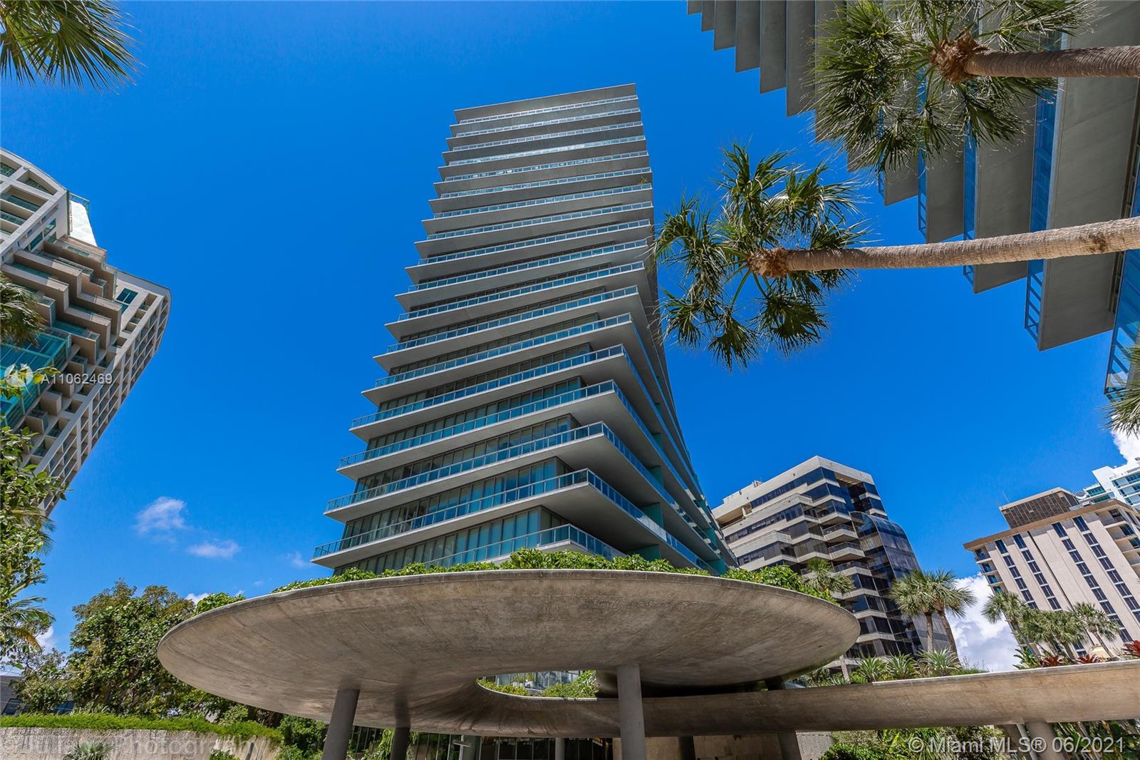 THE GROVE AT GRAND BAY - Residential