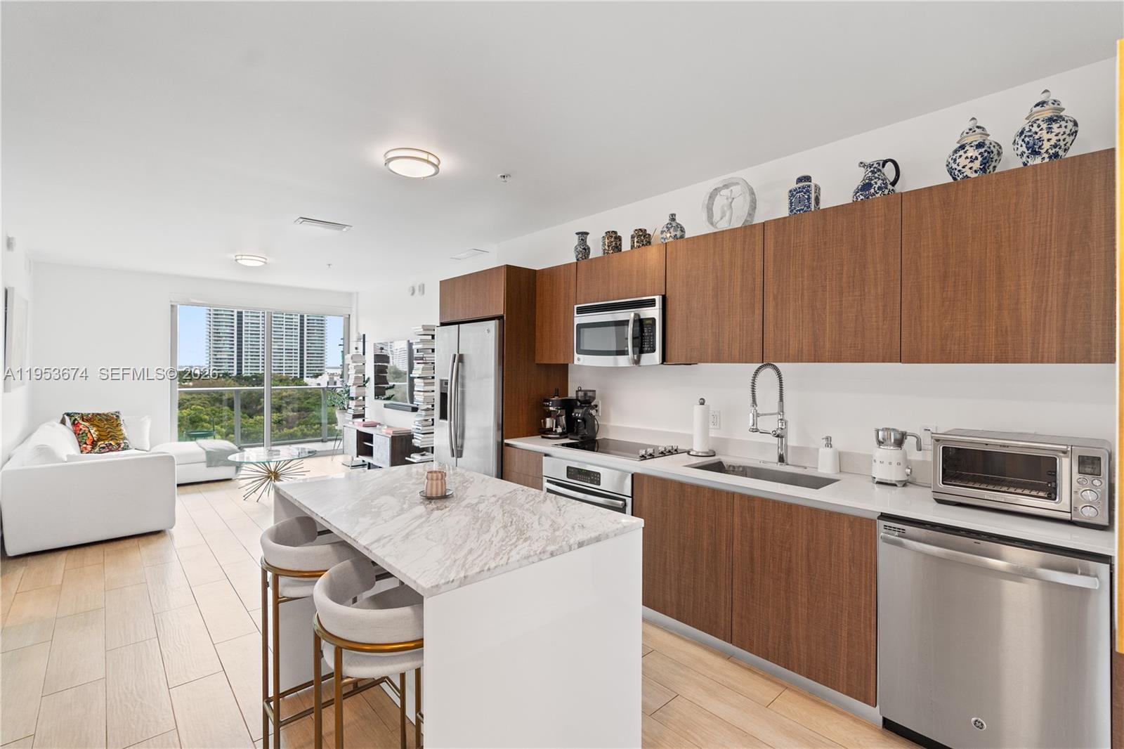 LE PARC AT BRICKELL CONDO - Residential Lease