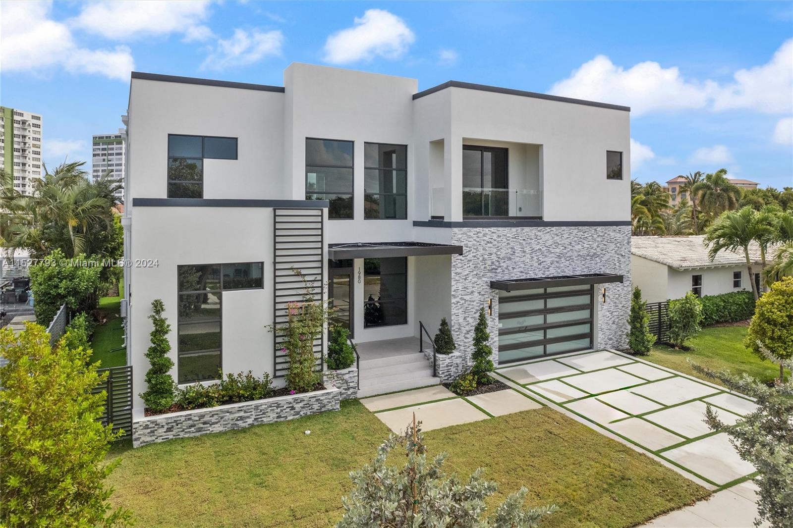 AVIATION COUNTRY CLUB - Residential