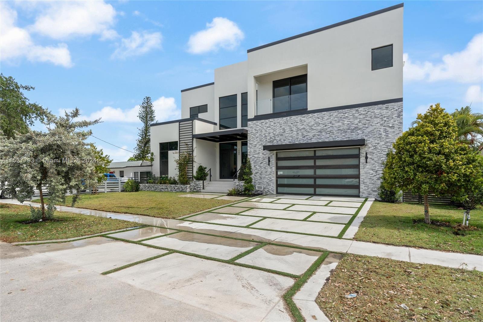 AVIATION COUNTRY CLUB - Residential