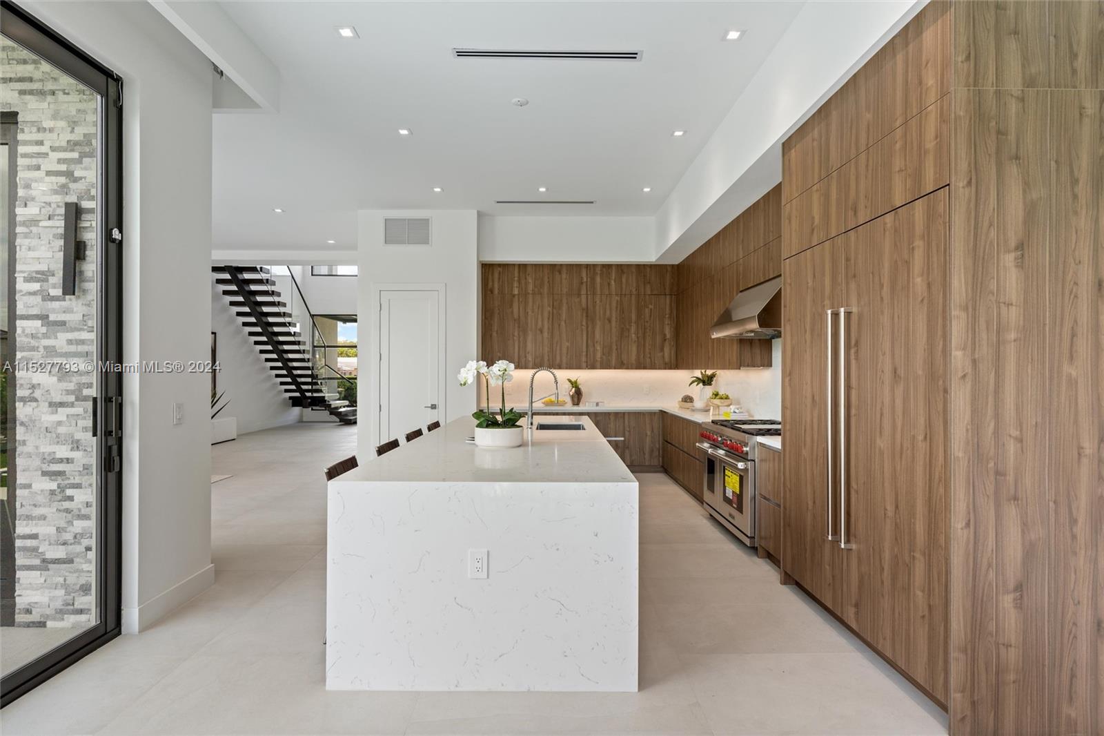AVIATION COUNTRY CLUB - Residential