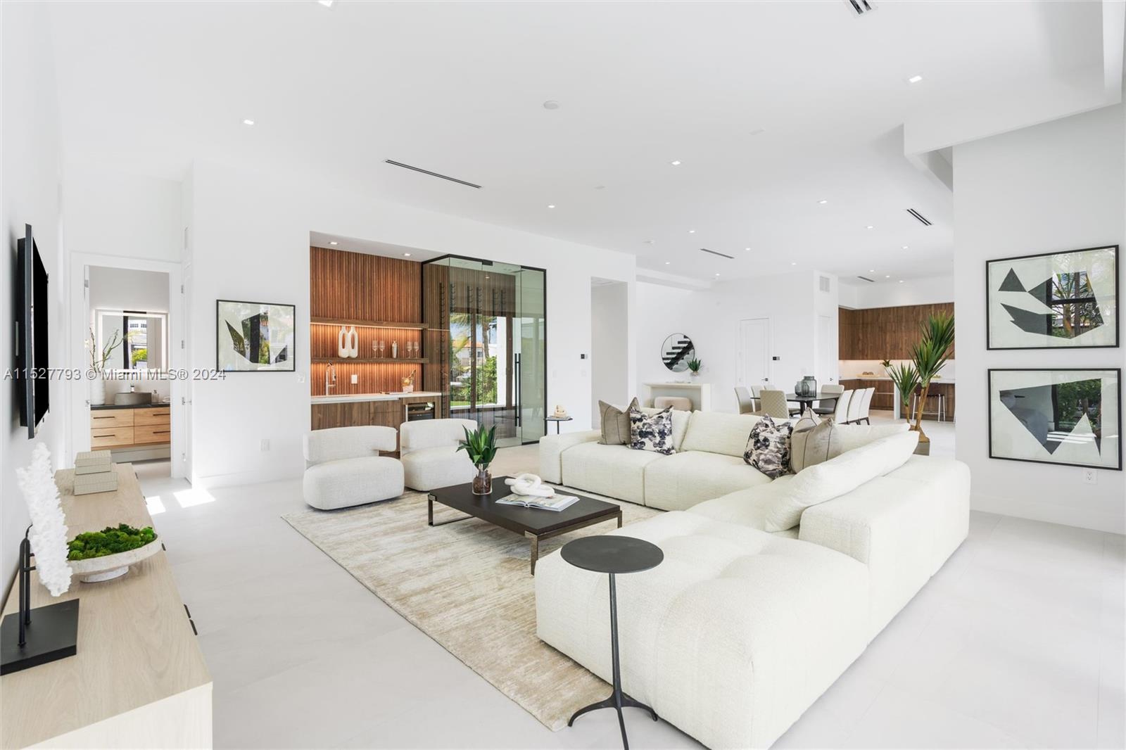 AVIATION COUNTRY CLUB - Residential