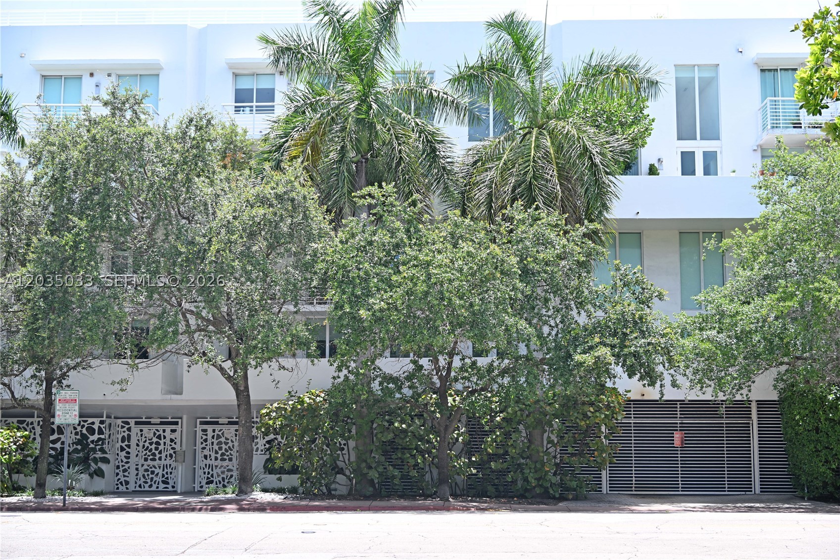 THE ALLIAGE CONDO - Residential Lease