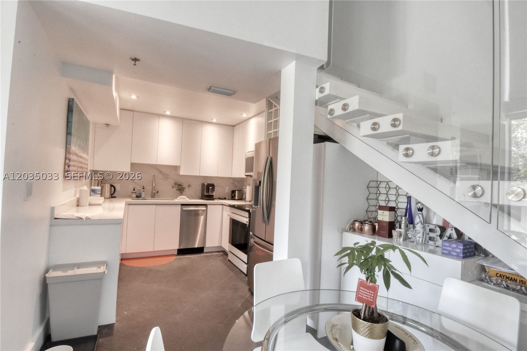 THE ALLIAGE CONDO - Residential Lease