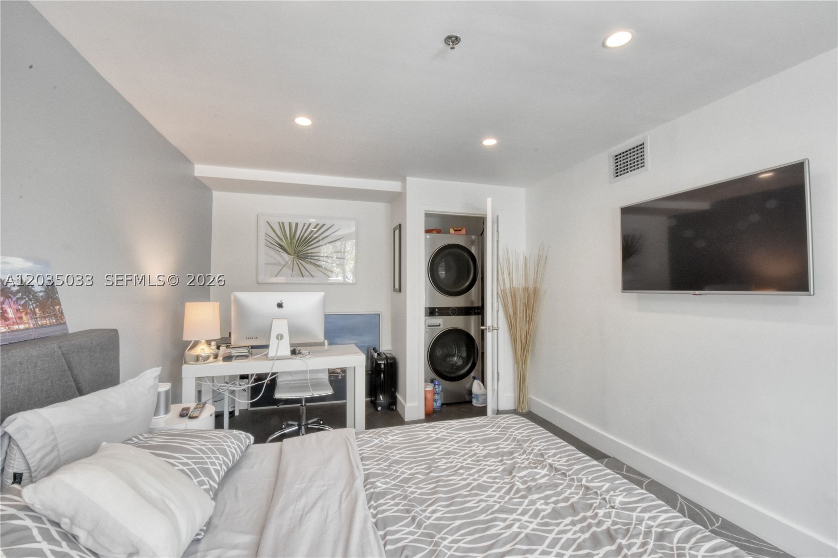 THE ALLIAGE CONDO - Residential Lease