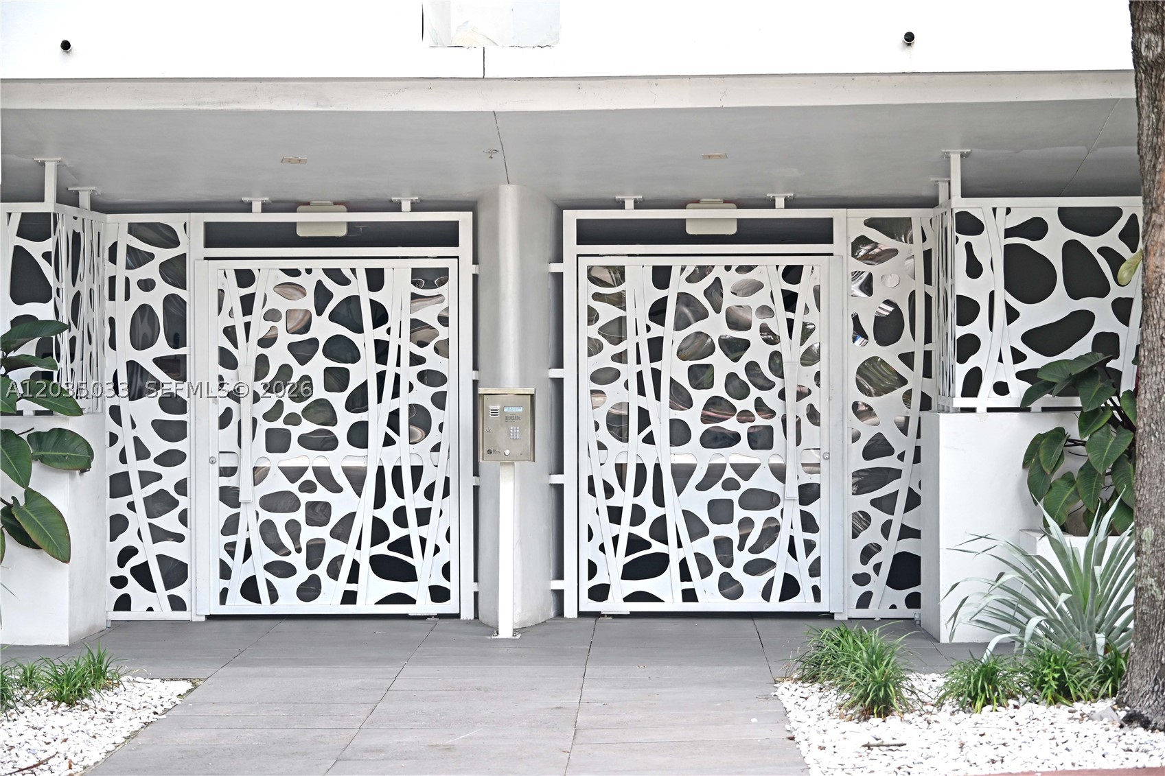 THE ALLIAGE CONDO - Residential Lease
