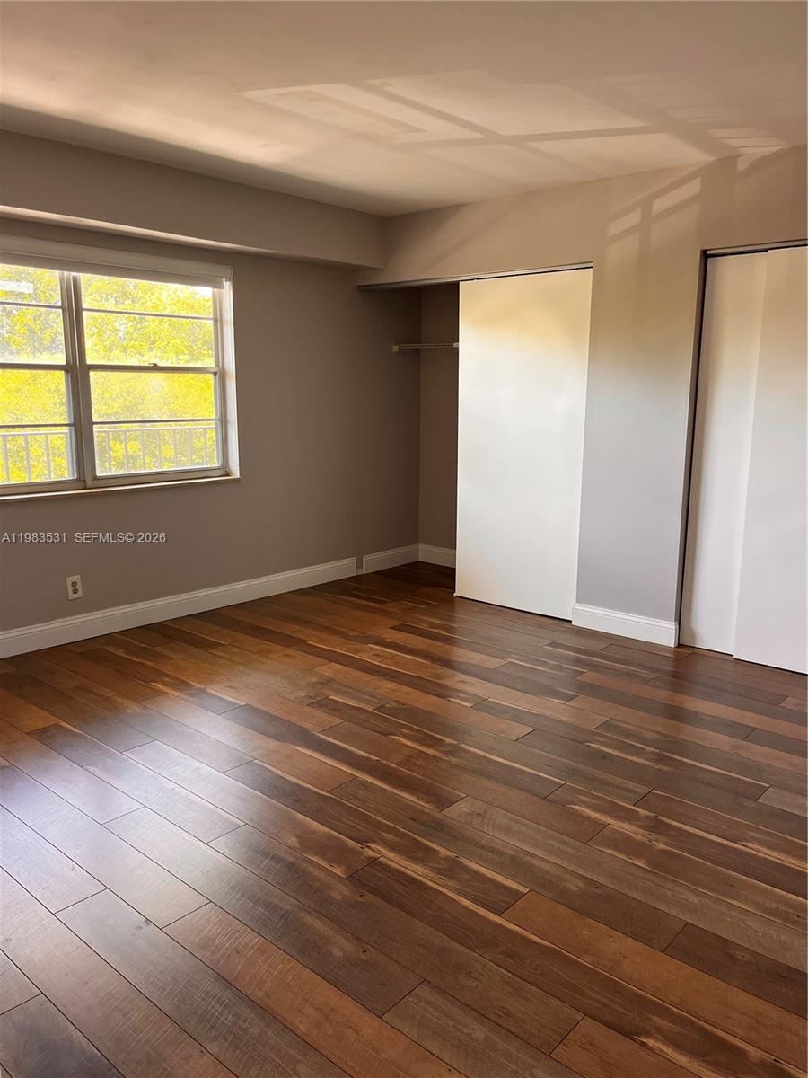 ROLLING HILLS GOLF AND TE - Residential