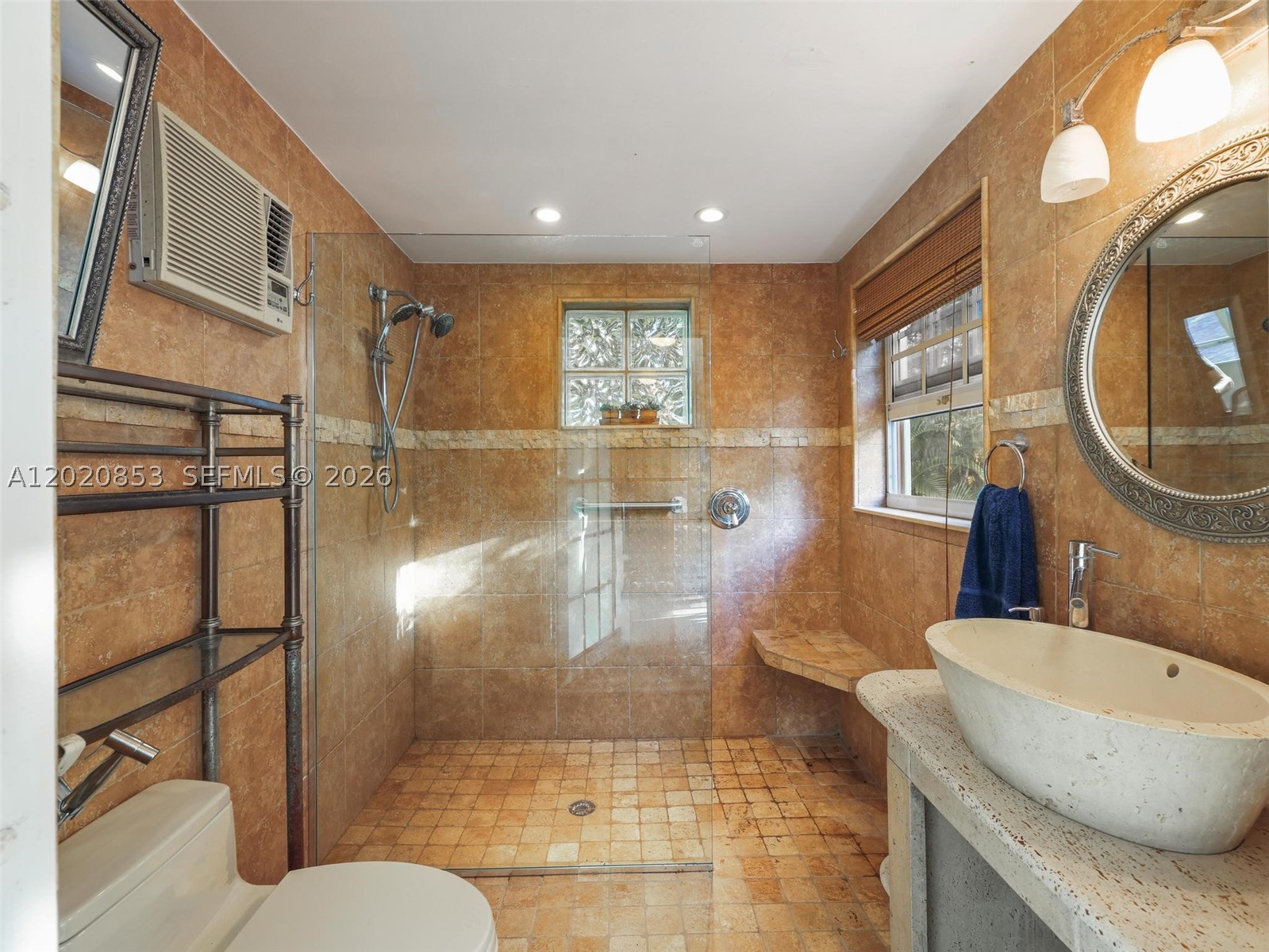 CAROLE HELMS MANOR - Residential