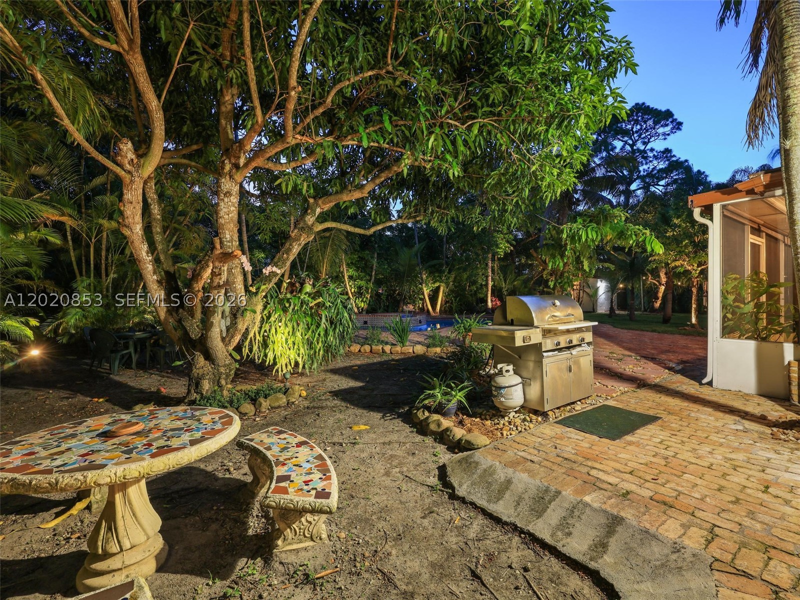 CAROLE HELMS MANOR - Residential