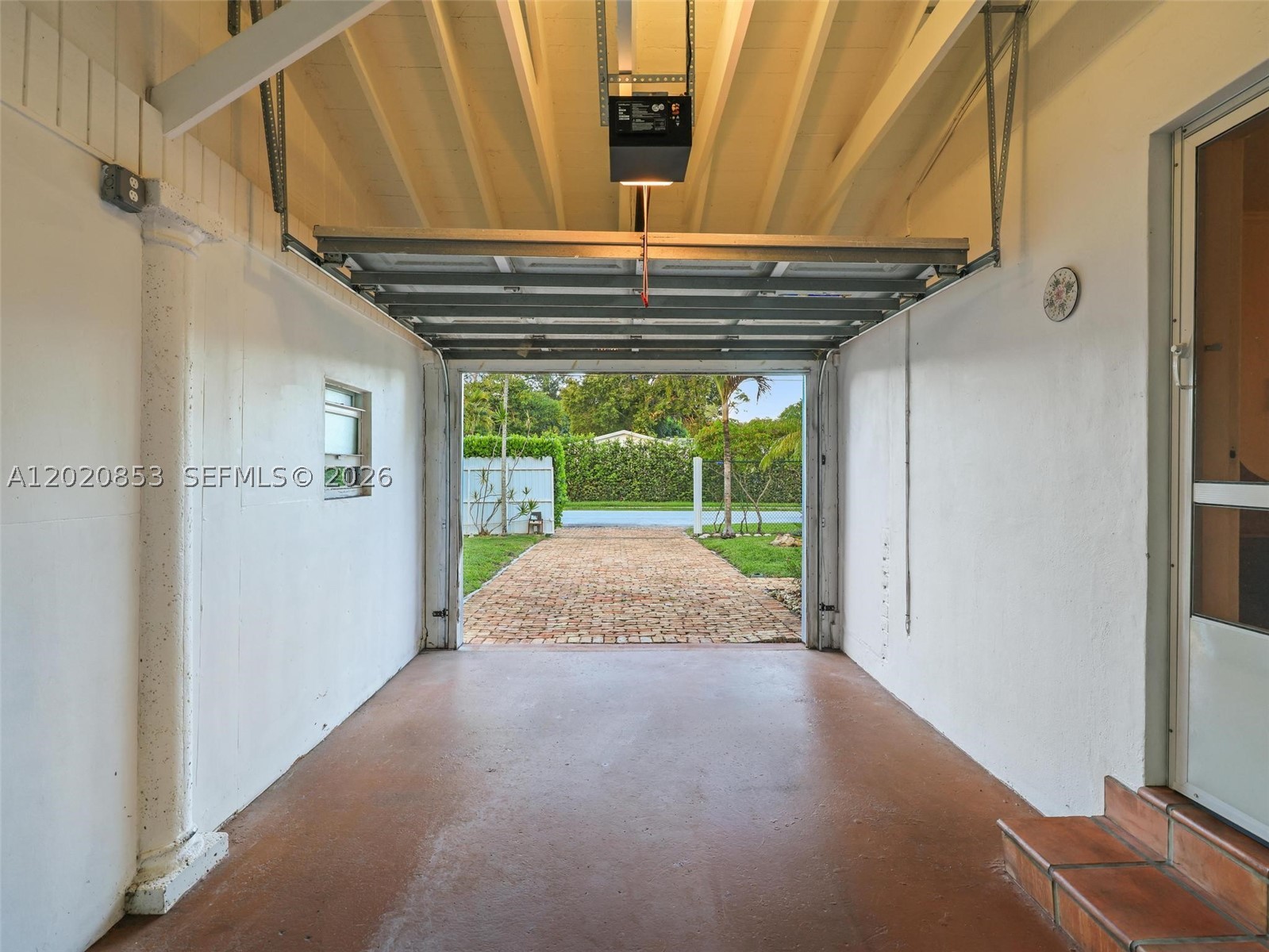 CAROLE HELMS MANOR - Residential