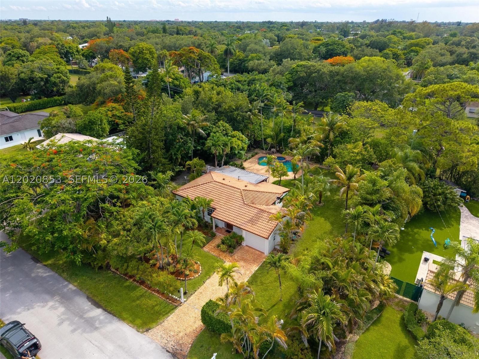 CAROLE HELMS MANOR - Residential