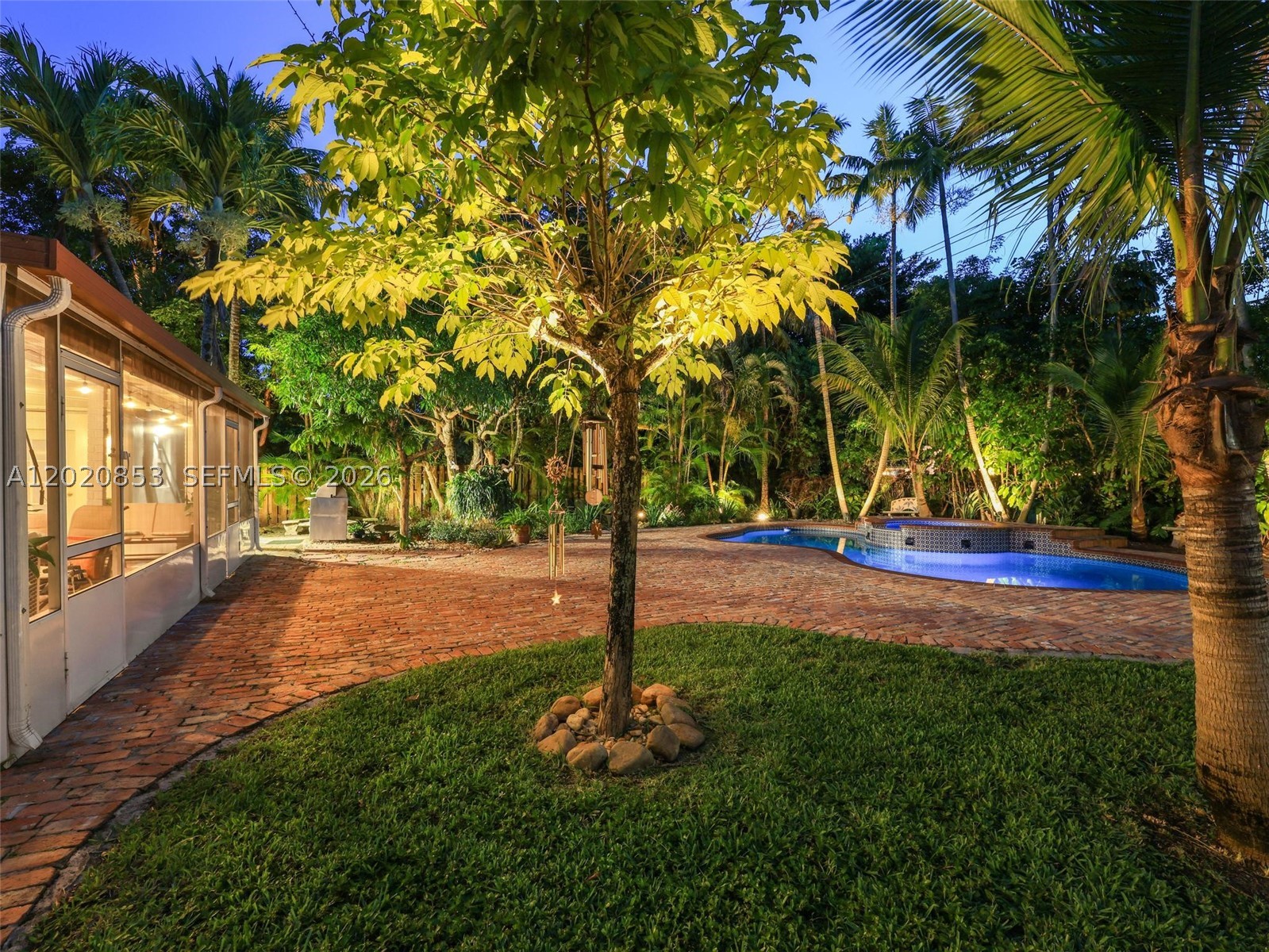 CAROLE HELMS MANOR - Residential