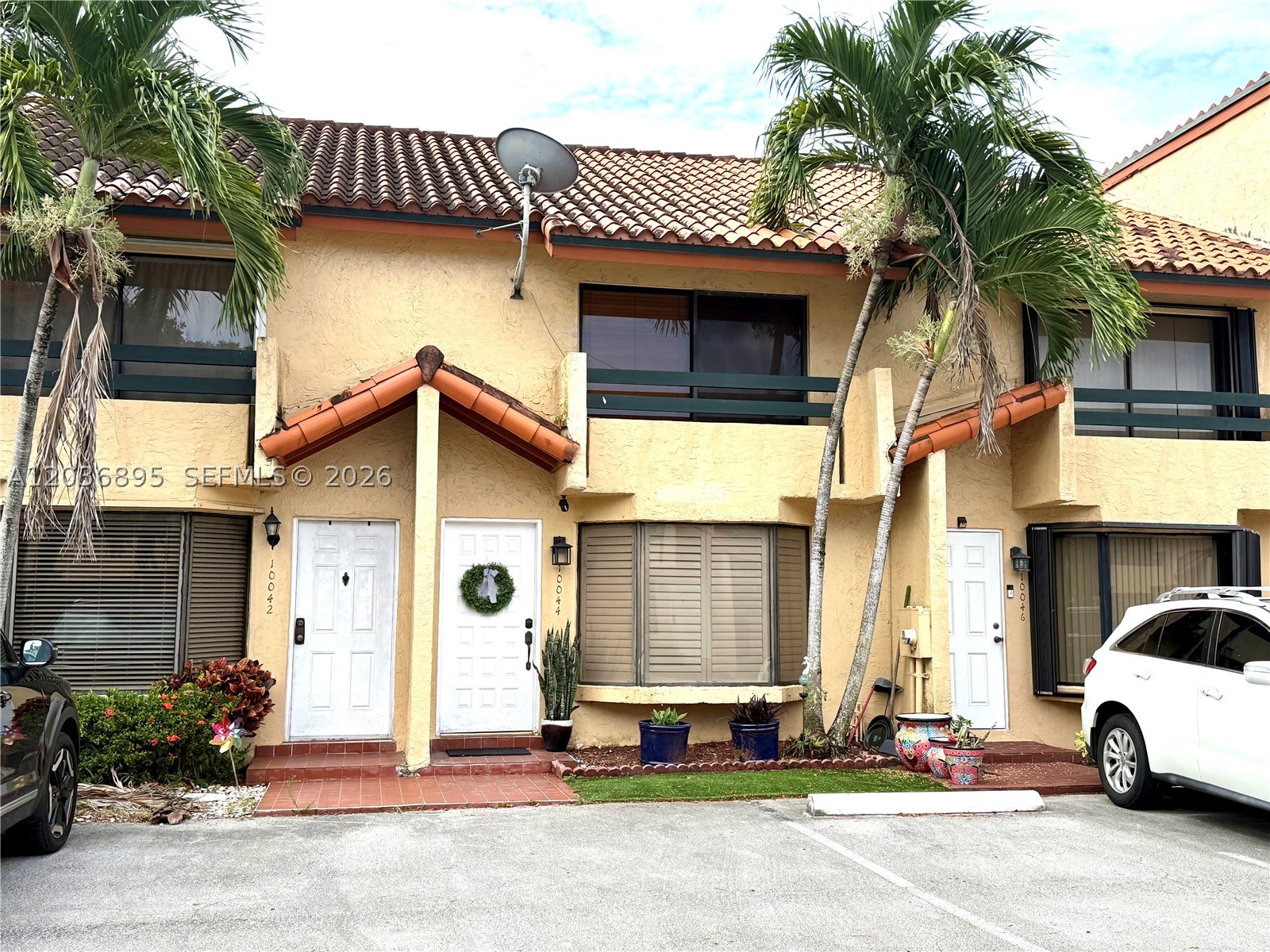 DADELAND COVE SEC 1 - Residential Lease