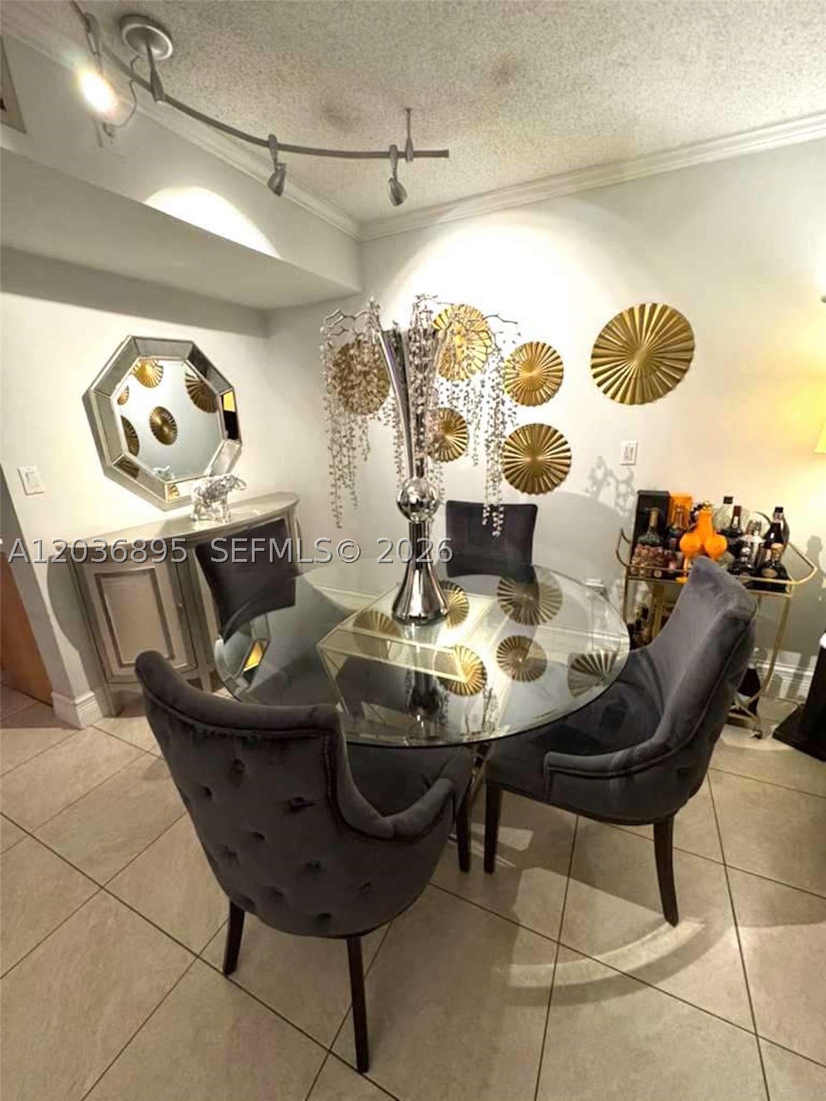 DADELAND COVE SEC 1 - Residential Lease