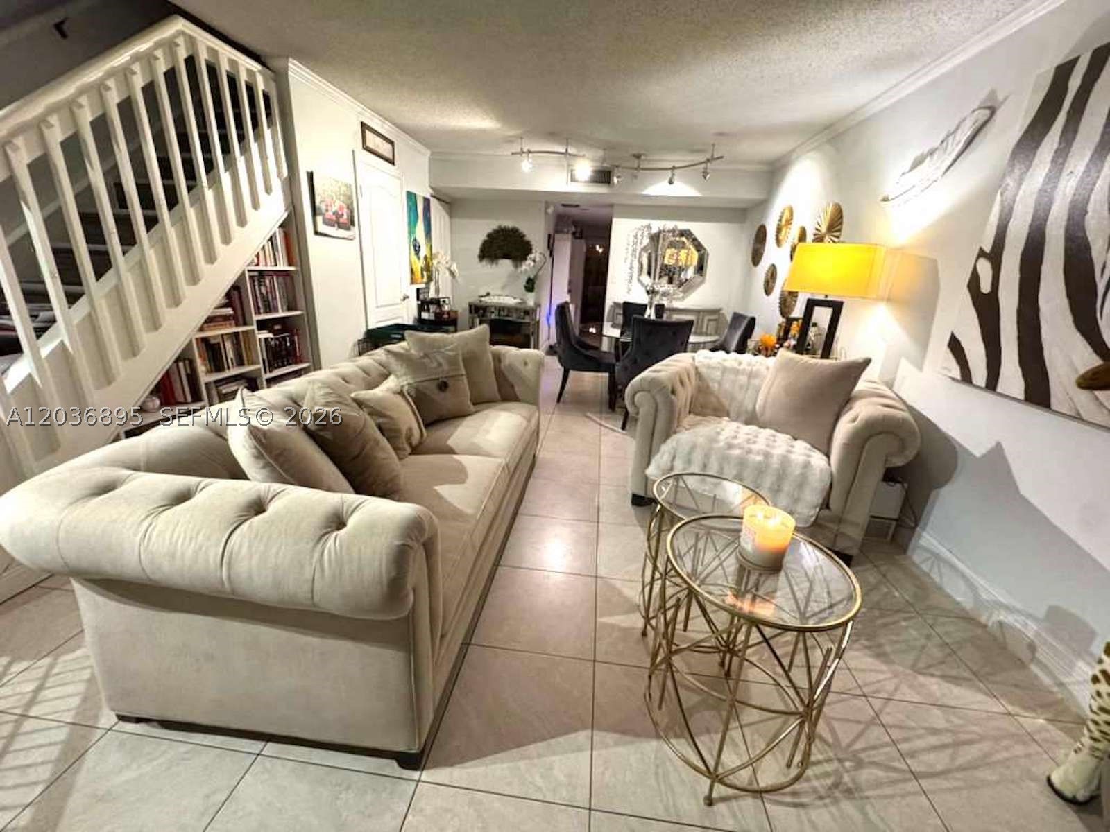 DADELAND COVE SEC 1 - Residential Lease