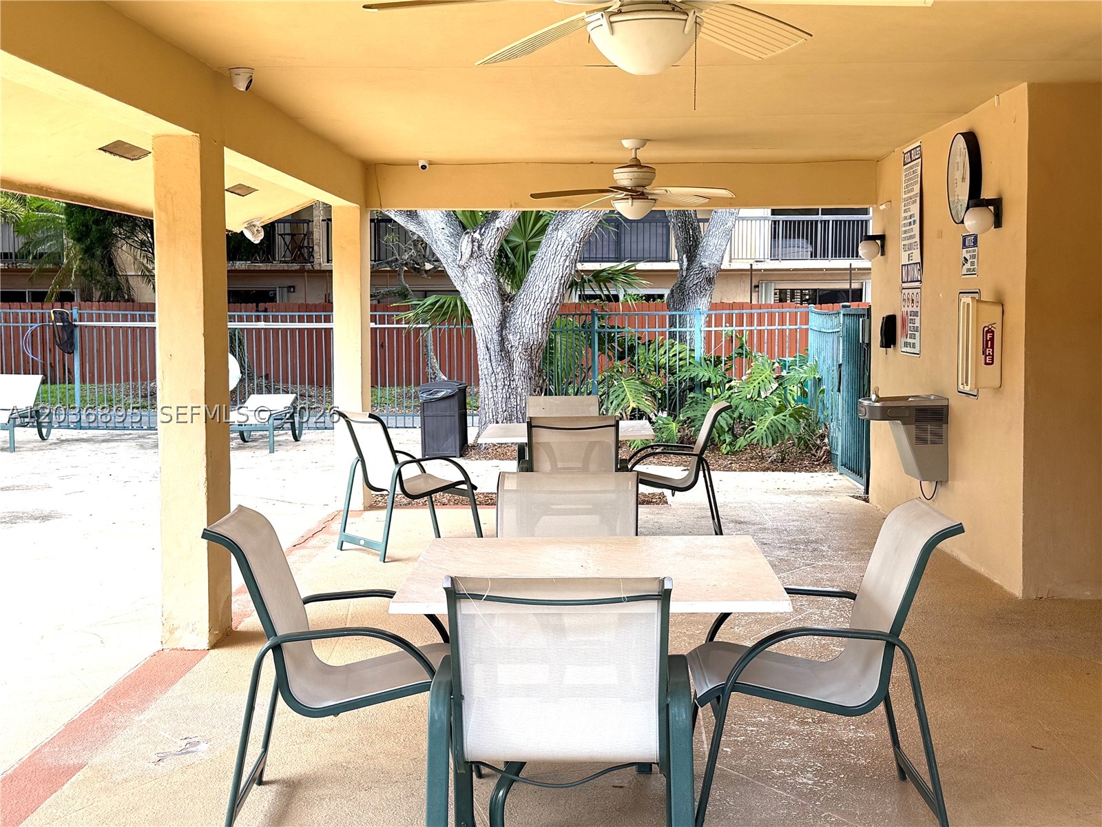 DADELAND COVE SEC 1 - Residential Lease