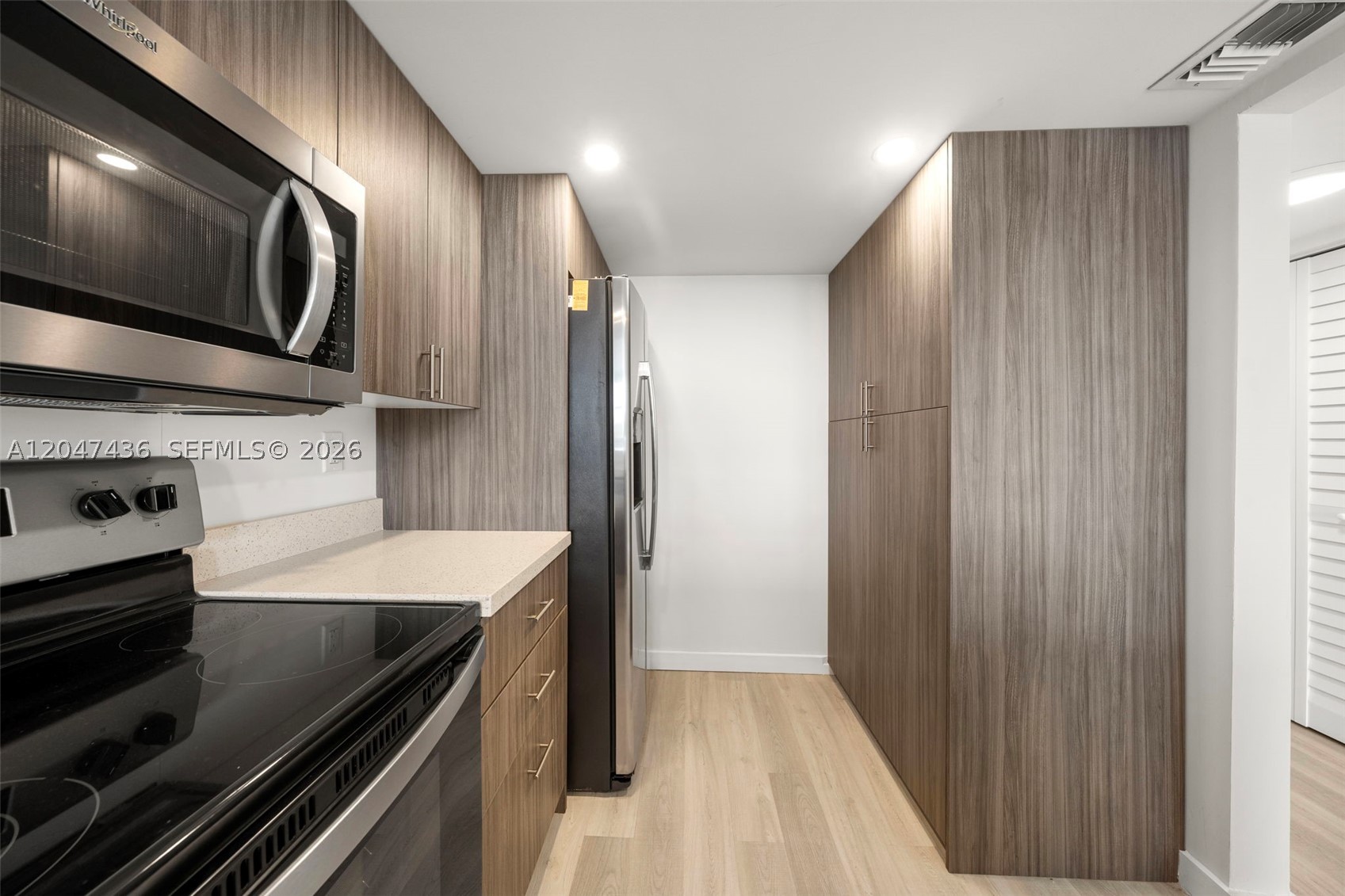 CLUB ATLANTIS CONDO - Residential