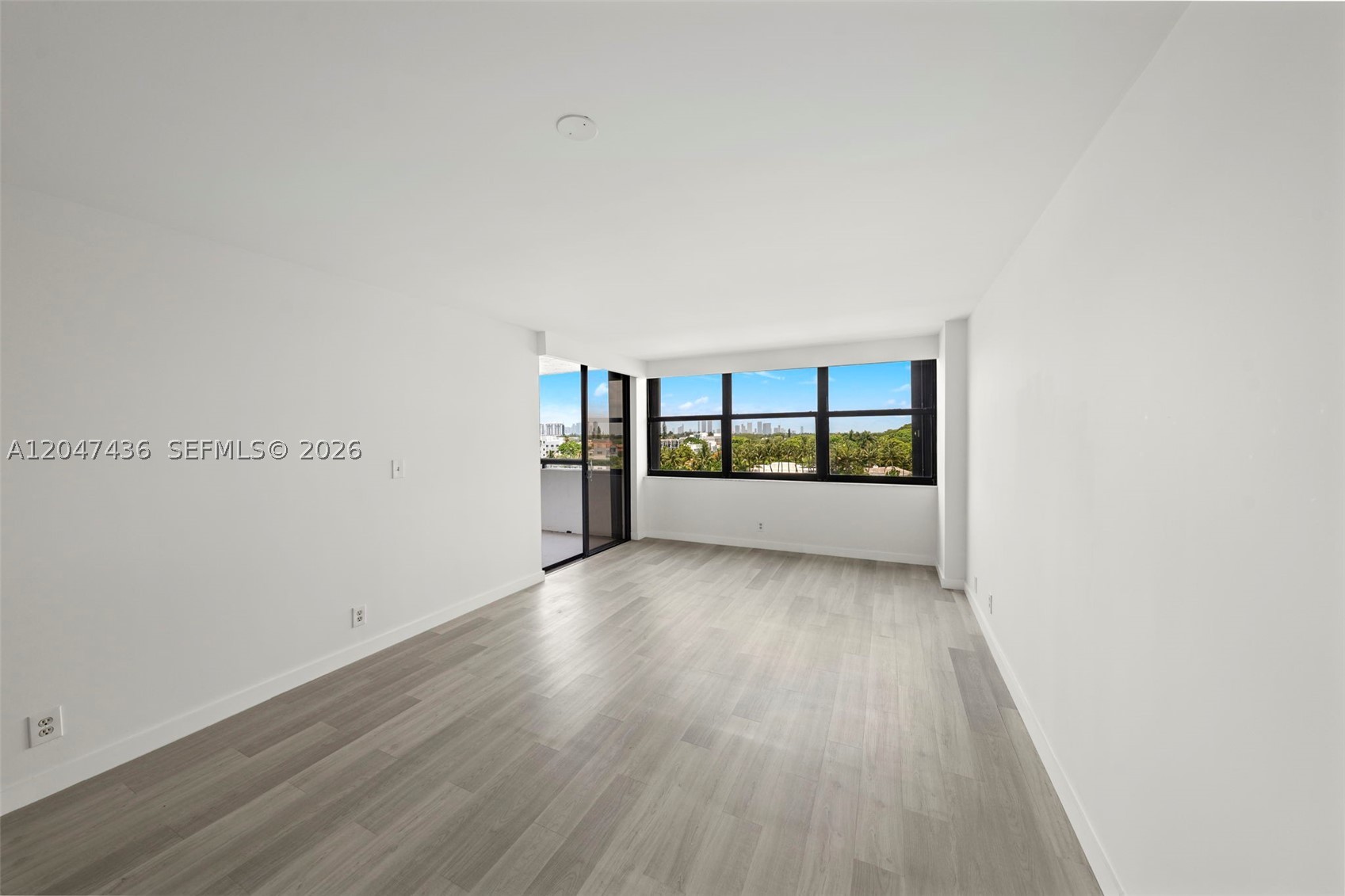 CLUB ATLANTIS CONDO - Residential