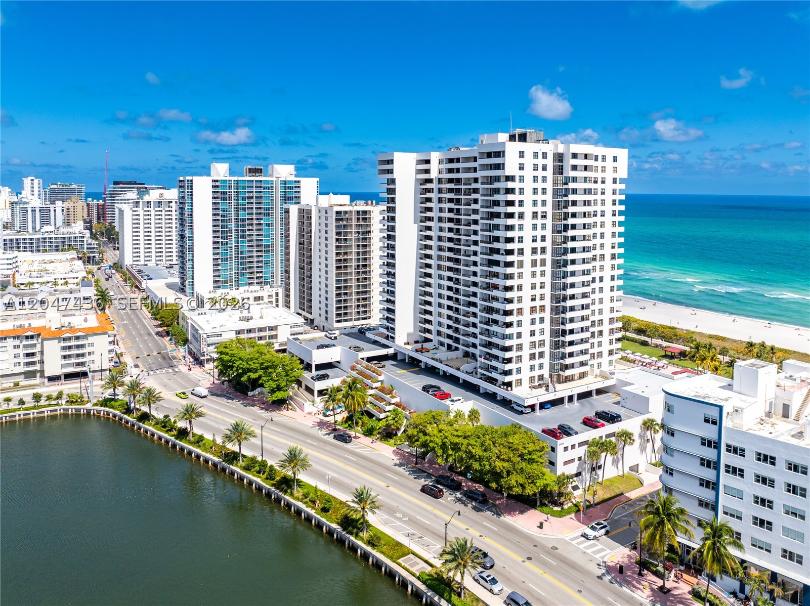 CLUB ATLANTIS CONDO - Residential