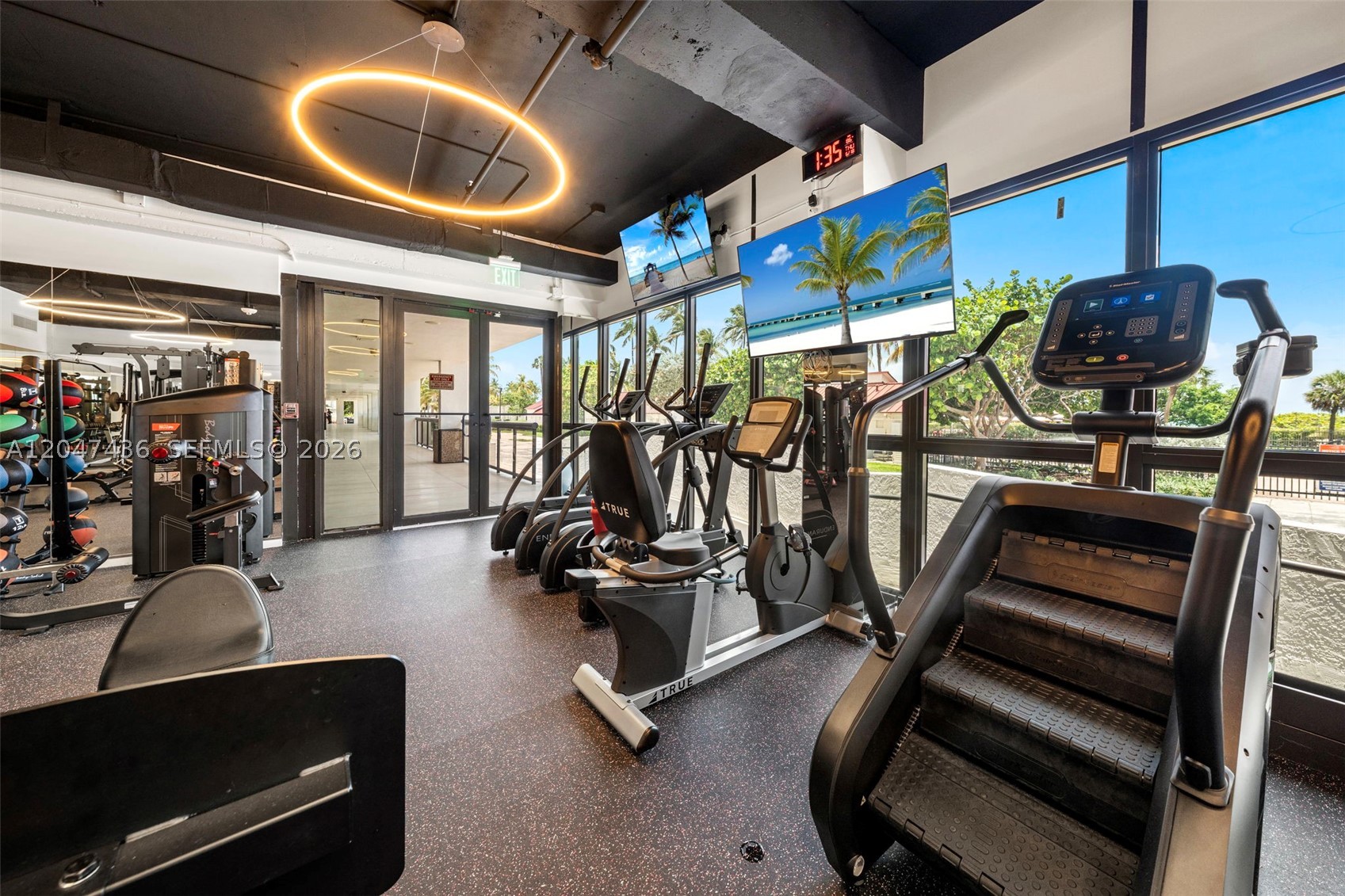 CLUB ATLANTIS CONDO - Residential