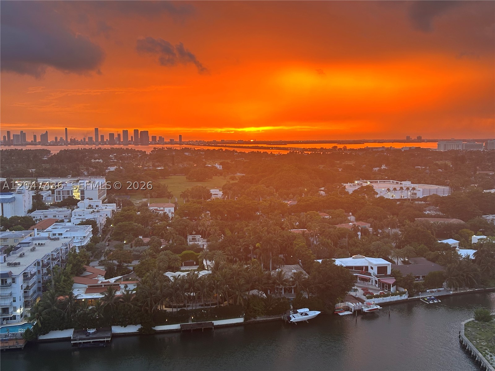 CLUB ATLANTIS CONDO - Residential