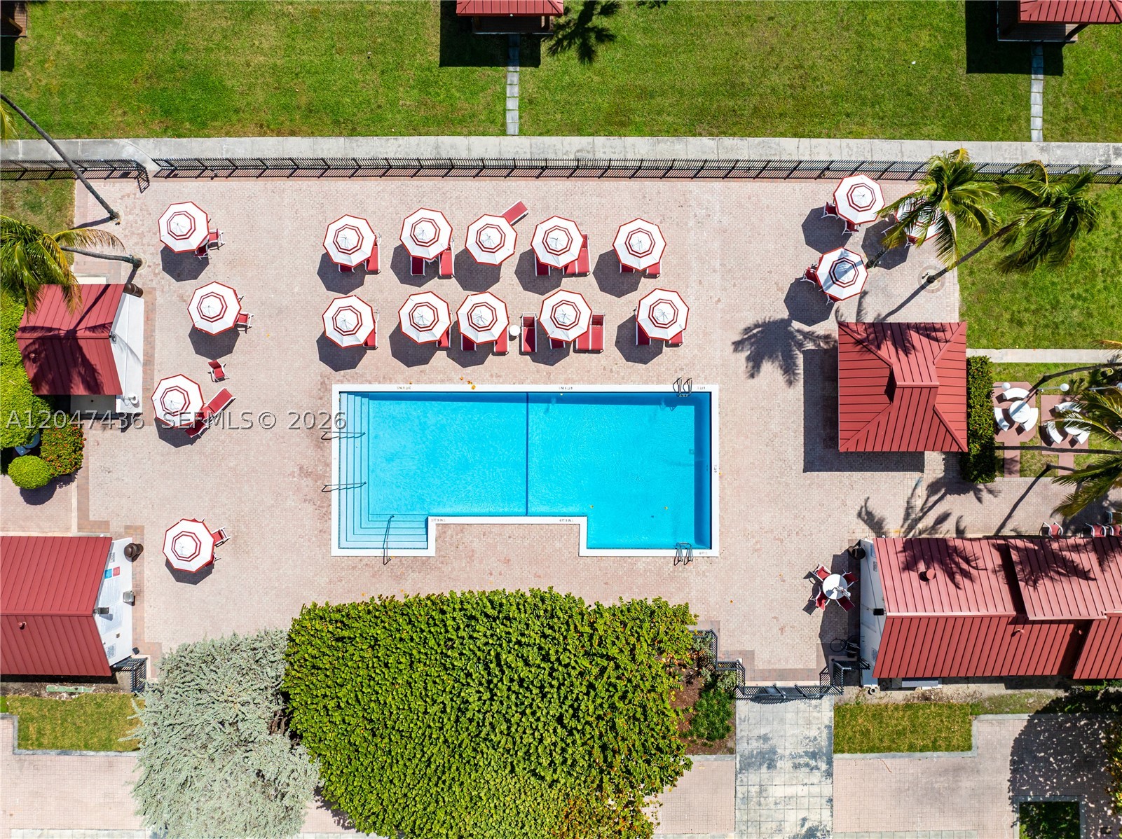 CLUB ATLANTIS CONDO - Residential