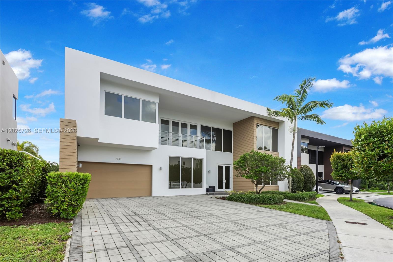DORAL COMMONS RESIDENTIAL - Residential