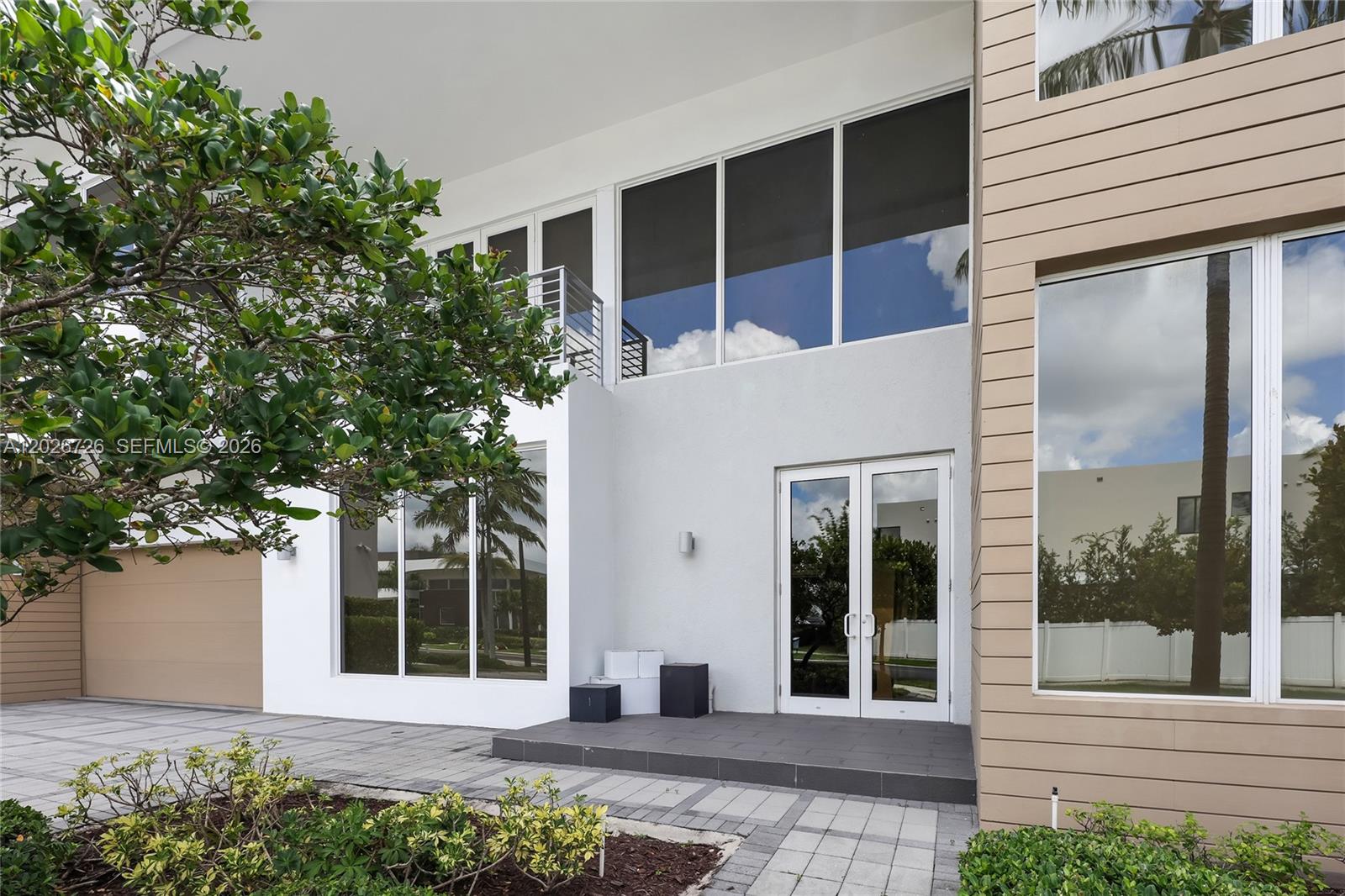 DORAL COMMONS RESIDENTIAL - Residential