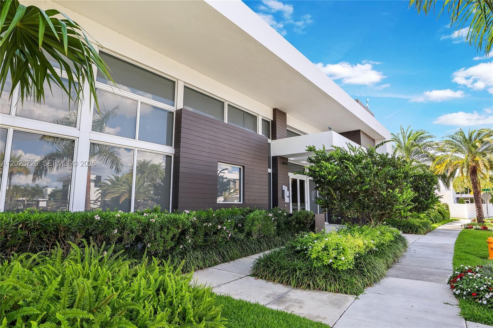 DORAL COMMONS RESIDENTIAL - Residential